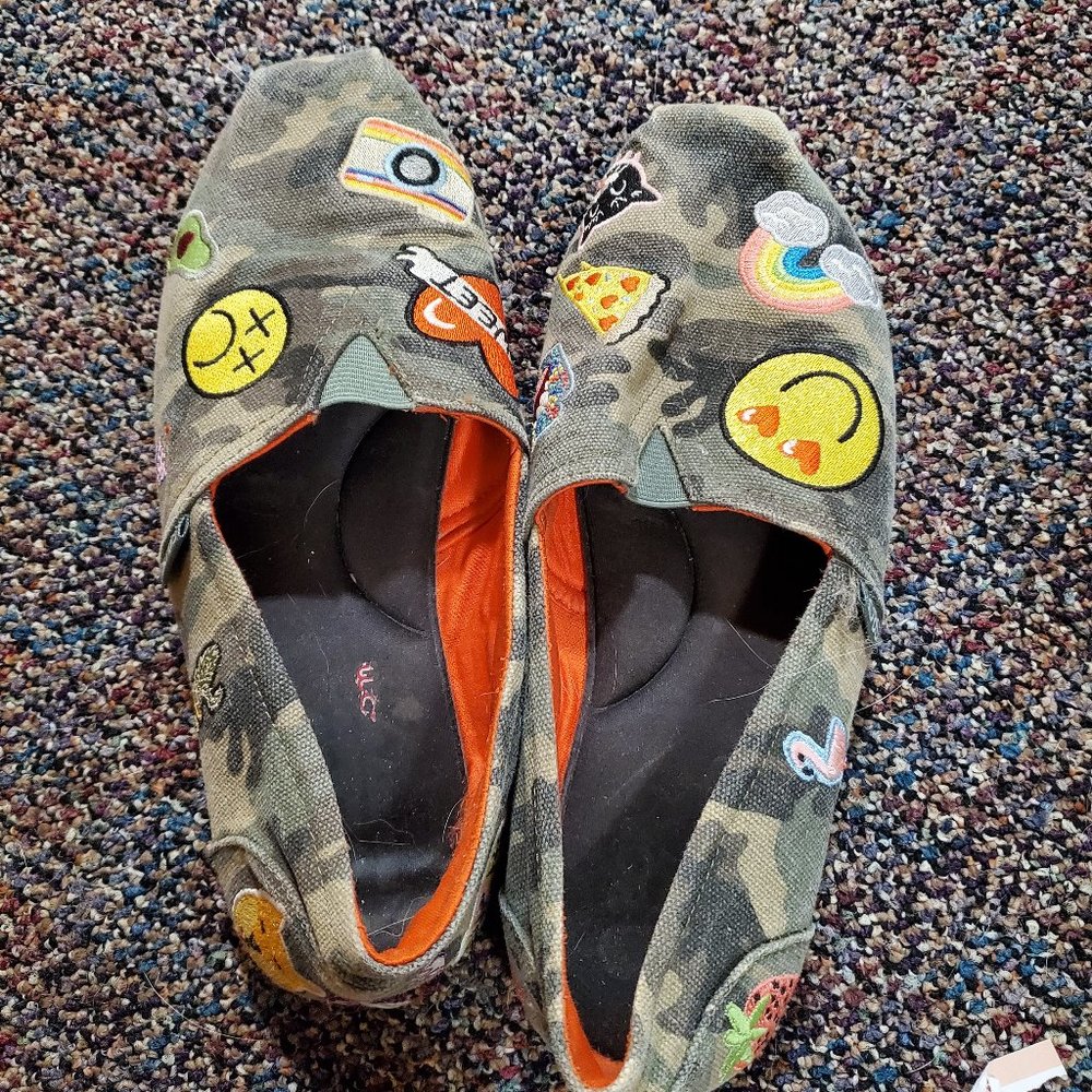 Slip ons